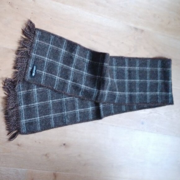 Wool scarf UNICEF - Picture 3 of 3